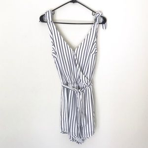 Abercrombie short romper